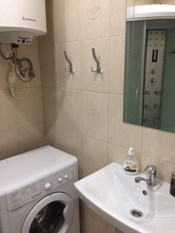Cozy Apartment Near The Airport "Kyiv" Esterno foto